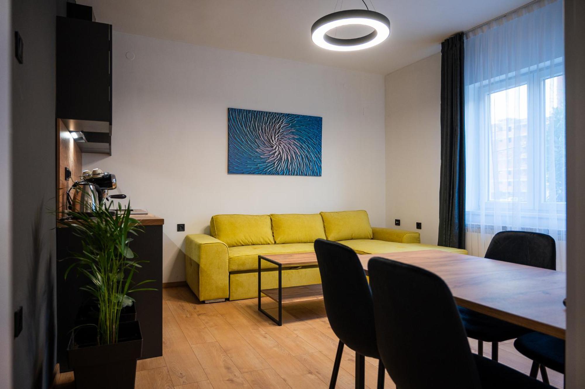 Casa Central Apartments スコピエ エクステリア 写真